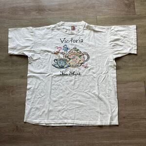 Vintage 90s graphic t-shirt